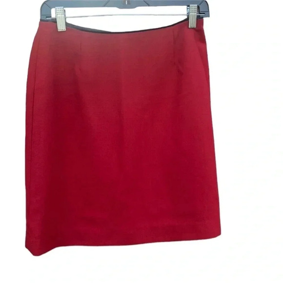 The Limited women's size 4 red above the knee pencil skirt - Picture 1 of 3